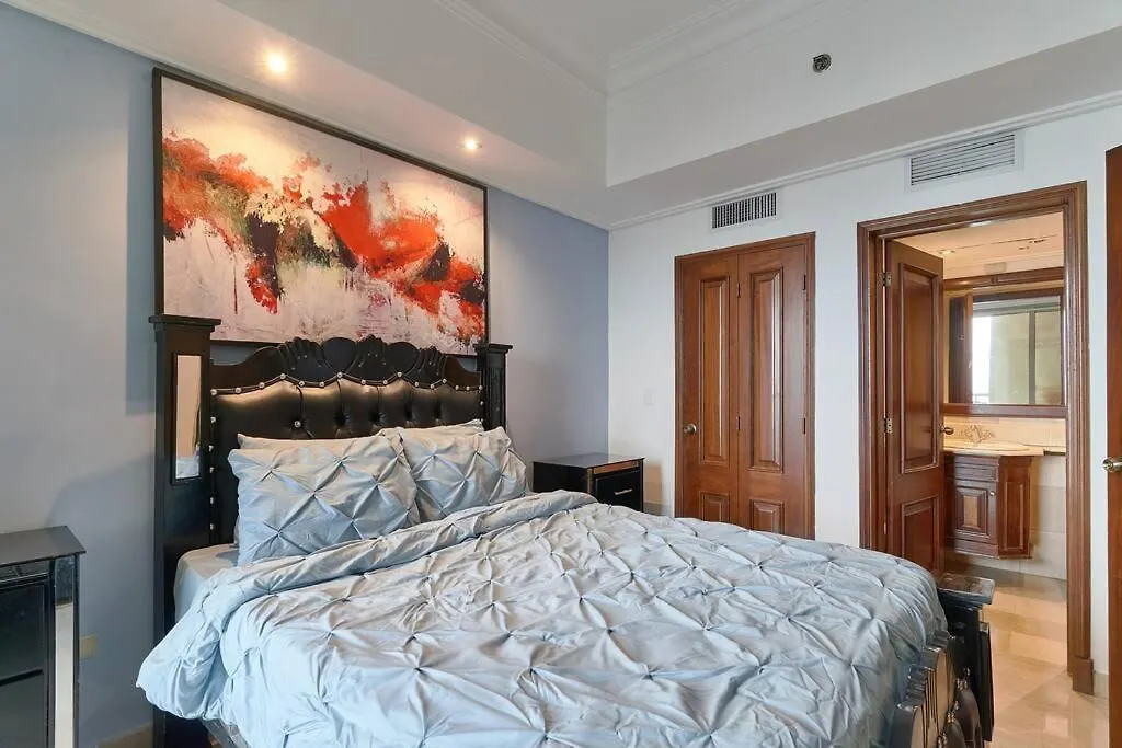 Luxurious Ocean View Suite location